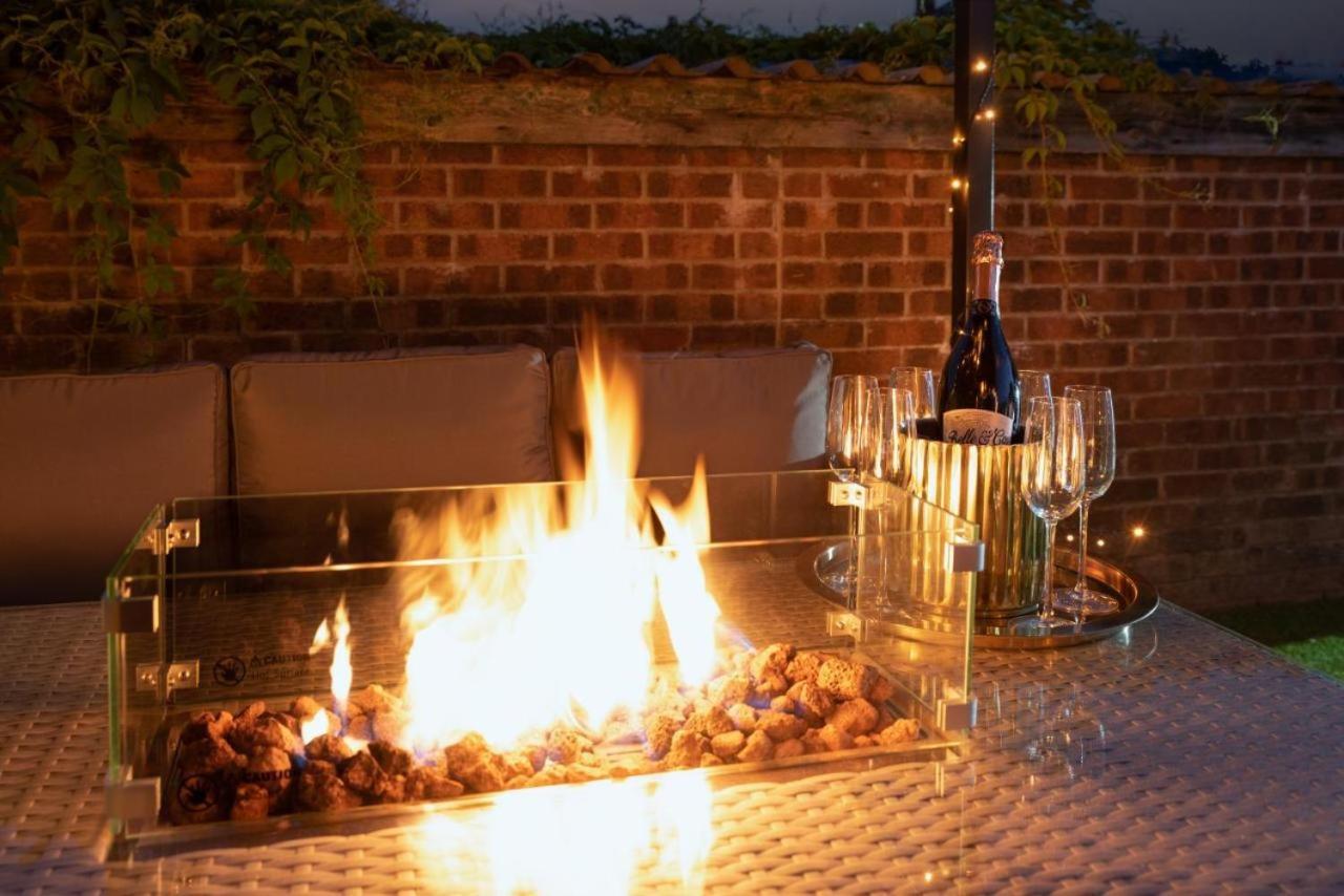 Cosy Cardiff Apartments - Garden Lounge Exterior foto