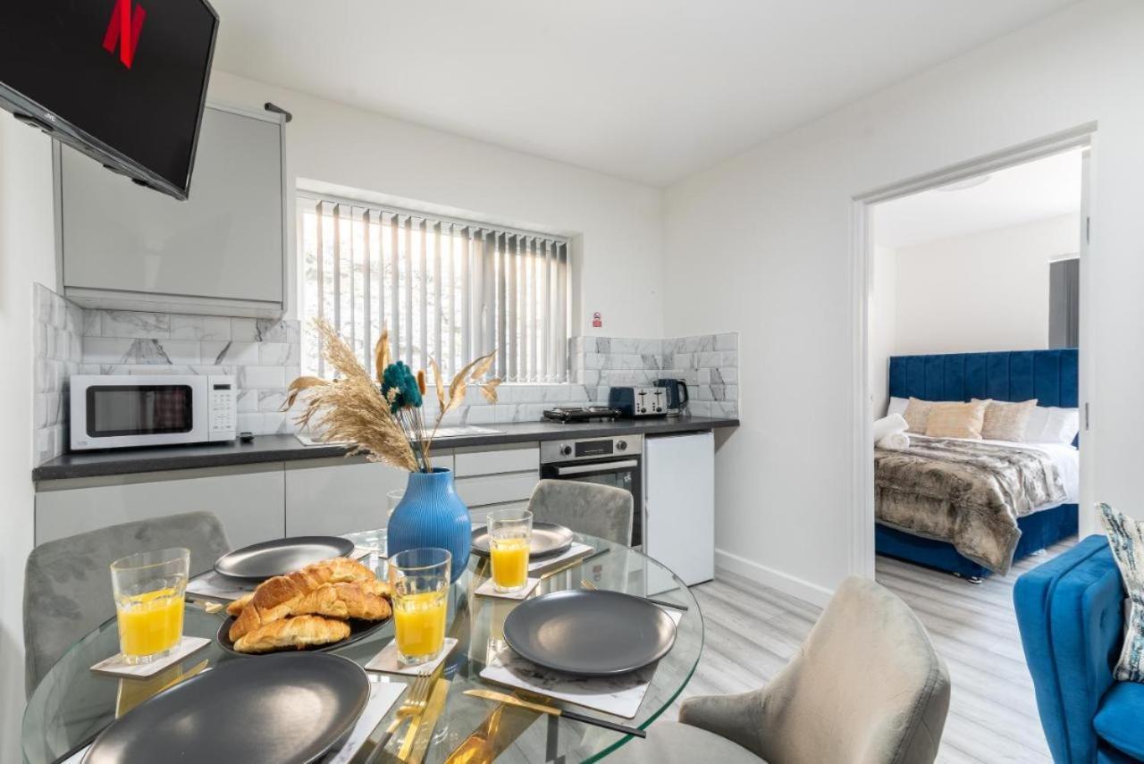 Cosy Cardiff Apartments - Garden Lounge Exterior foto