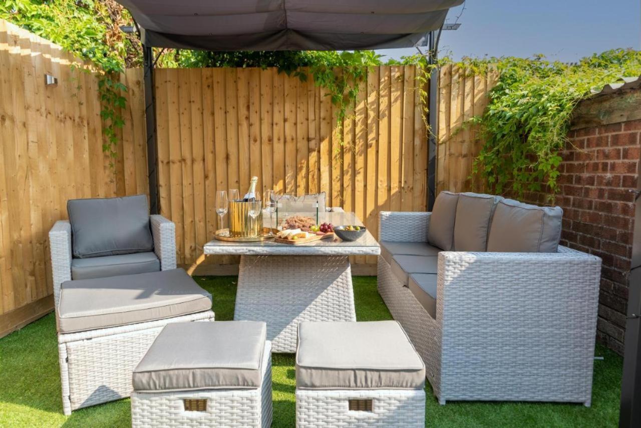 Cosy Cardiff Apartments - Garden Lounge Exterior foto